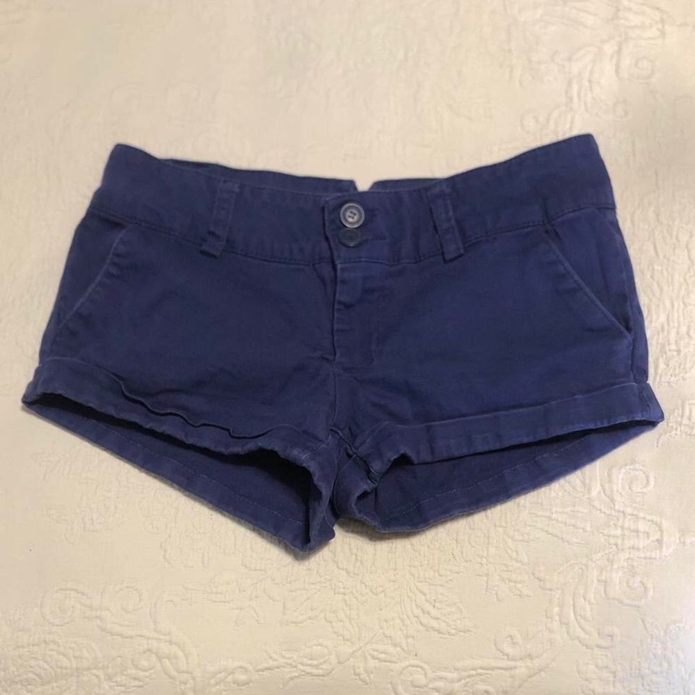 Almost Famous Y2K Low Rise Shorts, Size 5